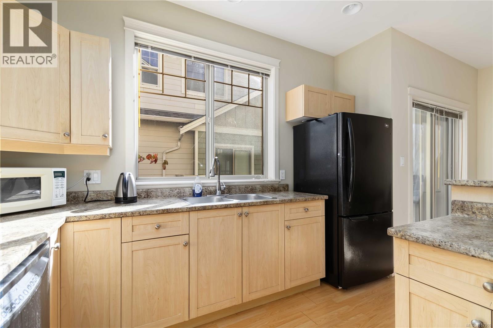 2925 Phipps Road, Langford