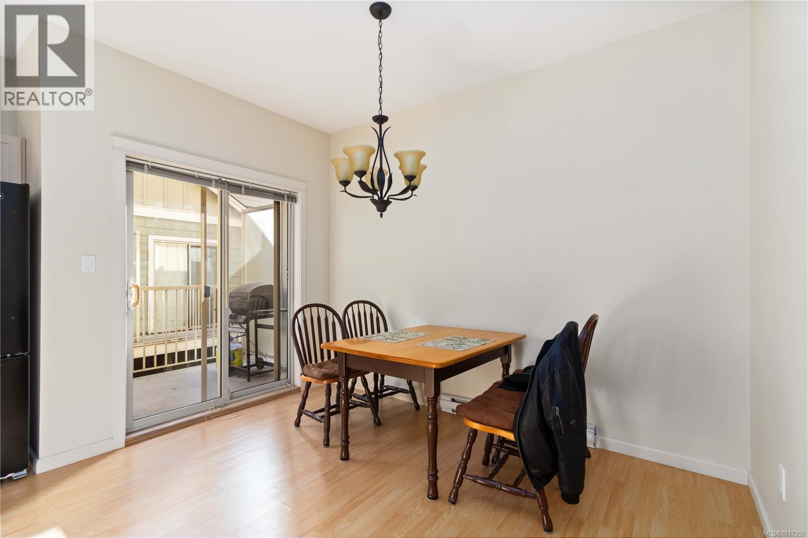  2925 Phipps Road, Langford