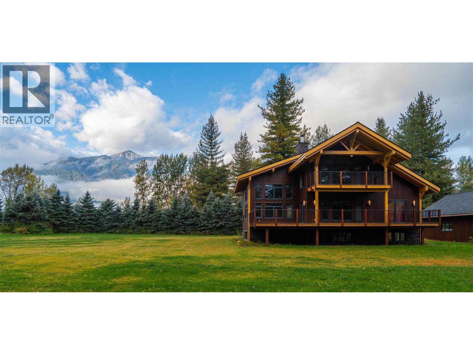 3266 Airport Way, Revelstoke