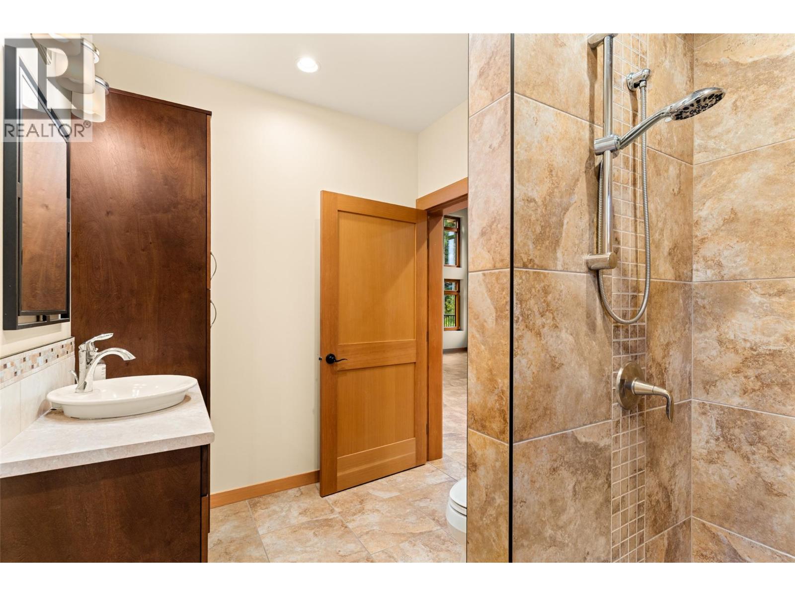 3266 Airport Way, Revelstoke