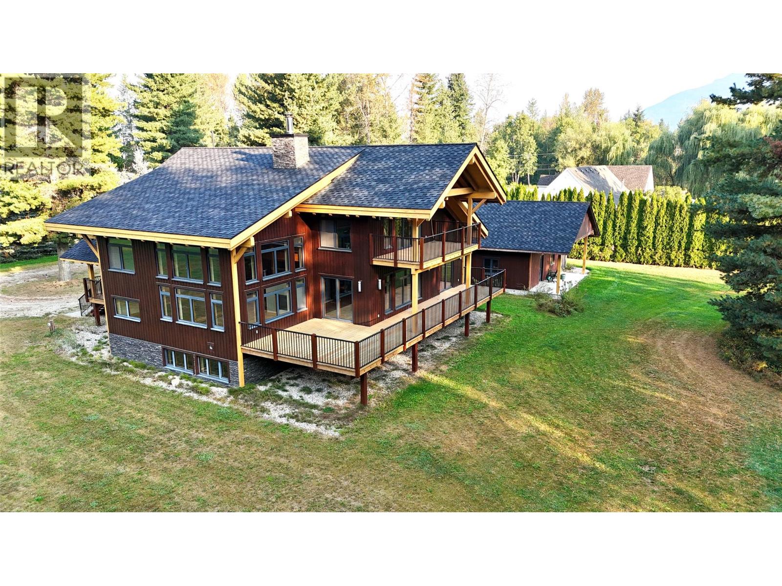 3266 Airport Way, Revelstoke