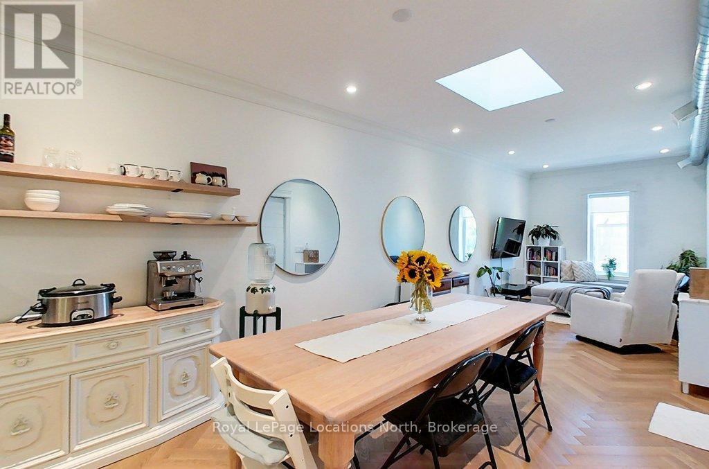 8 SYKES STREET N
