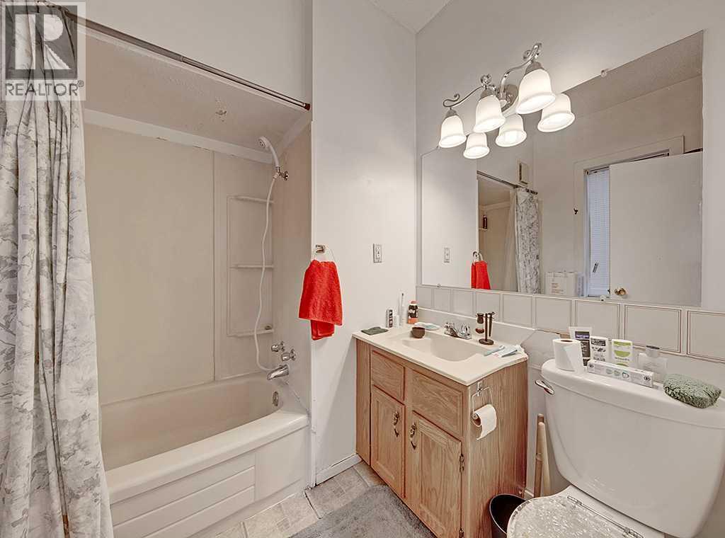 Single Family House for Sale in   Avenue SE Ramsay Calgary 
