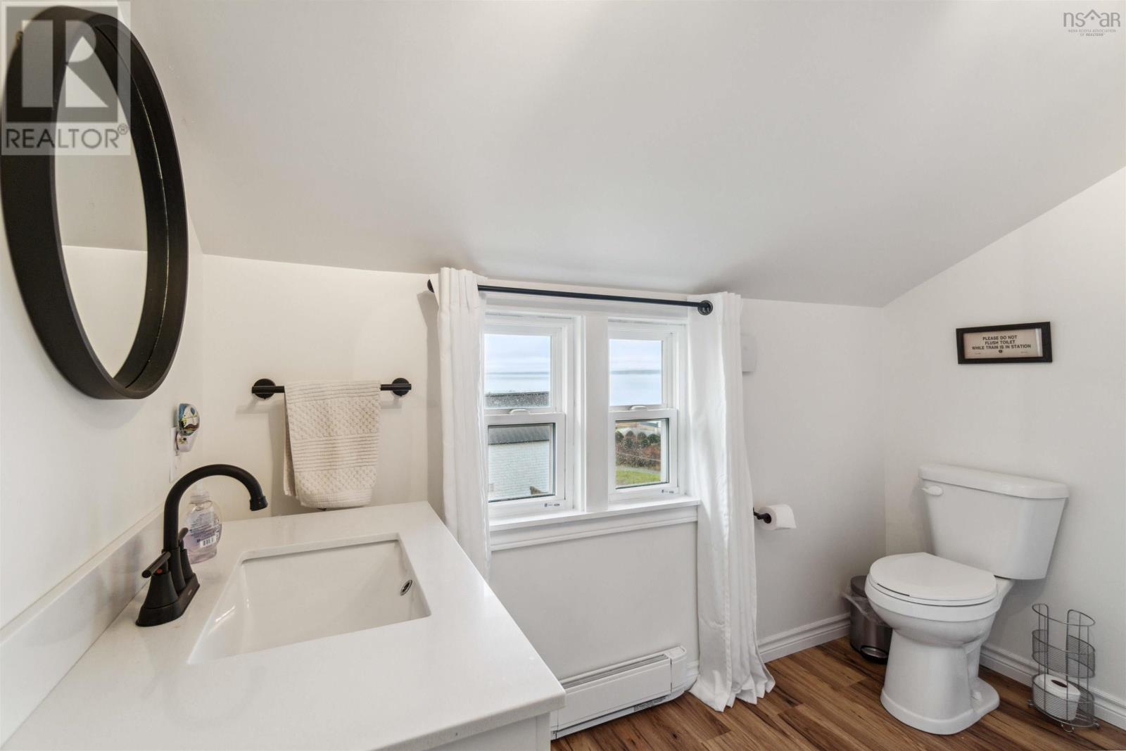 Property 24 of 38 of 3605 Highway 1