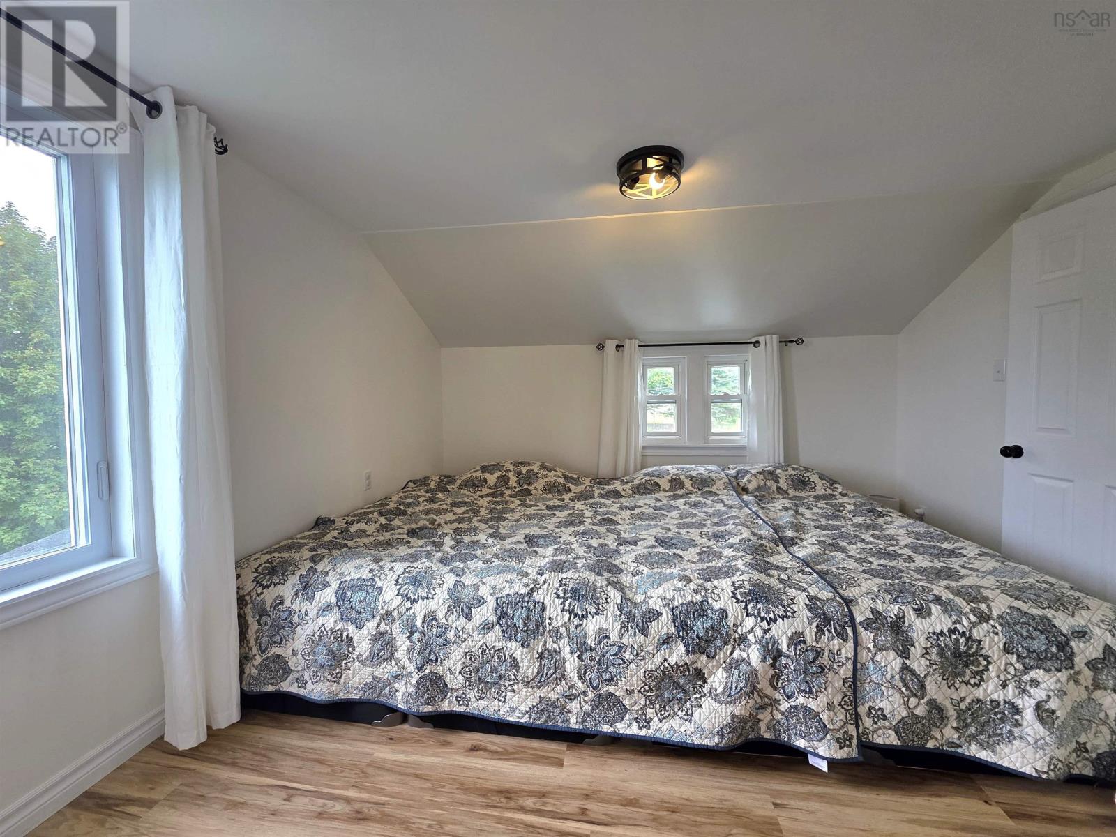 Property 26 of 38 of 3605 Highway 1