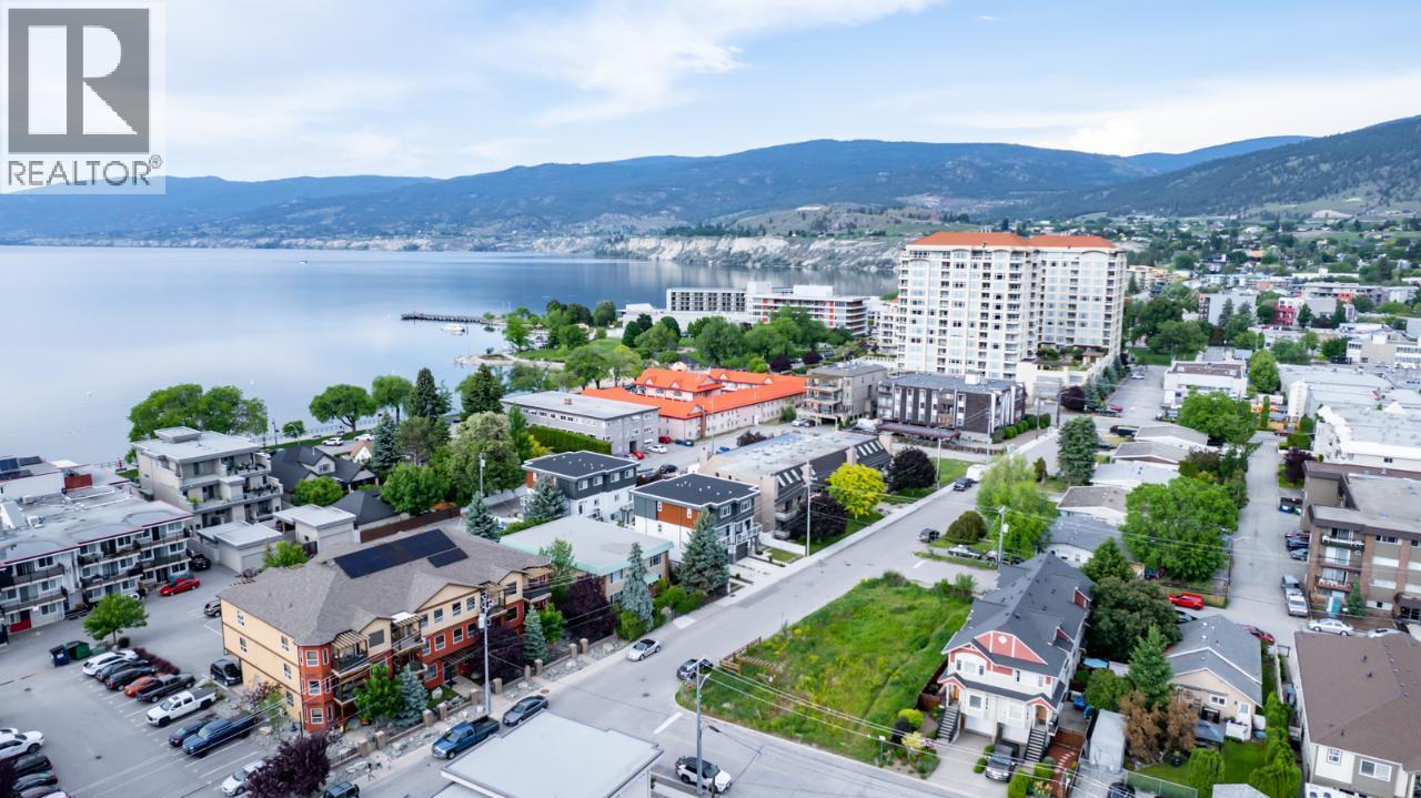 205 335 CHURCHILL Avenue, Penticton