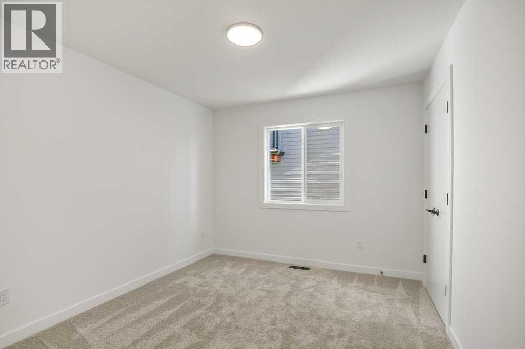 5 Songbird Green, Sylvan Lake
