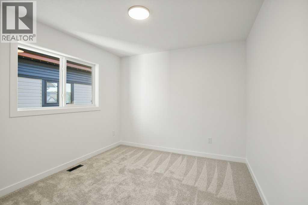 5 Songbird Green, Sylvan Lake