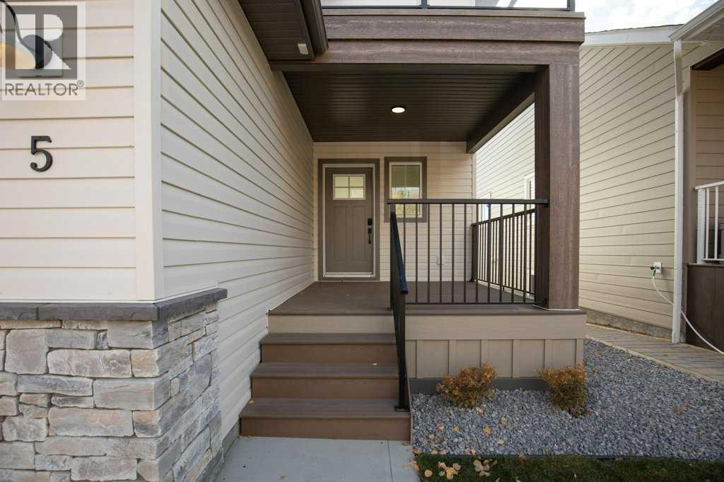 5 Songbird Green, Sylvan Lake