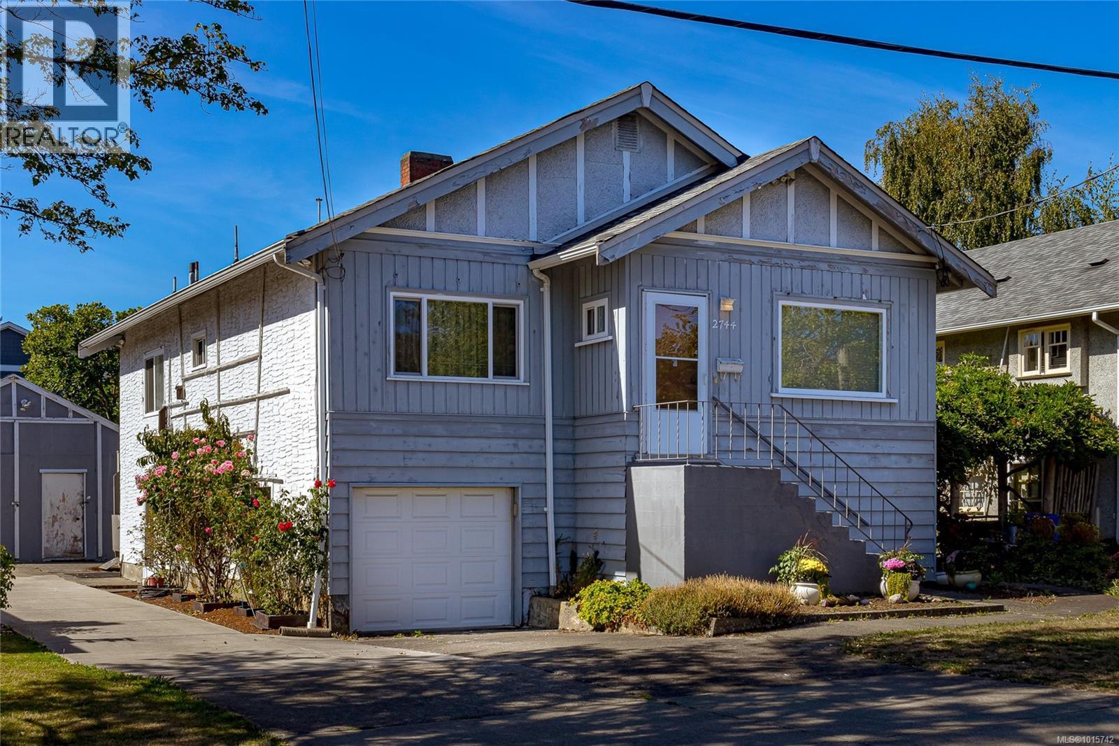  2744 Forbes Street, Victoria