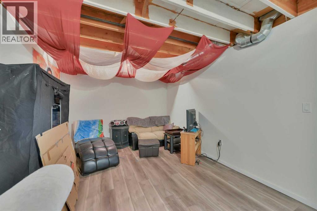 5806 61 Street, Red Deer