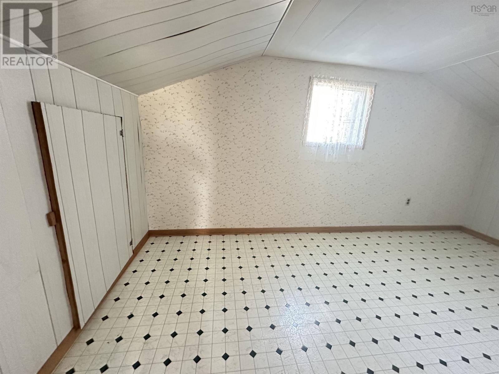 Property 16 of 49 of 46 Beaver Harbour Road