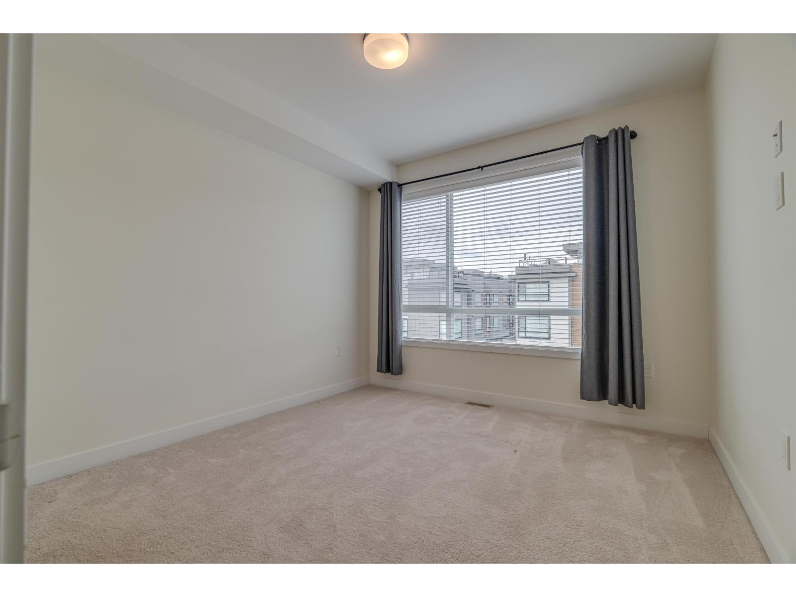 3 19628 55A AVENUE, Langley