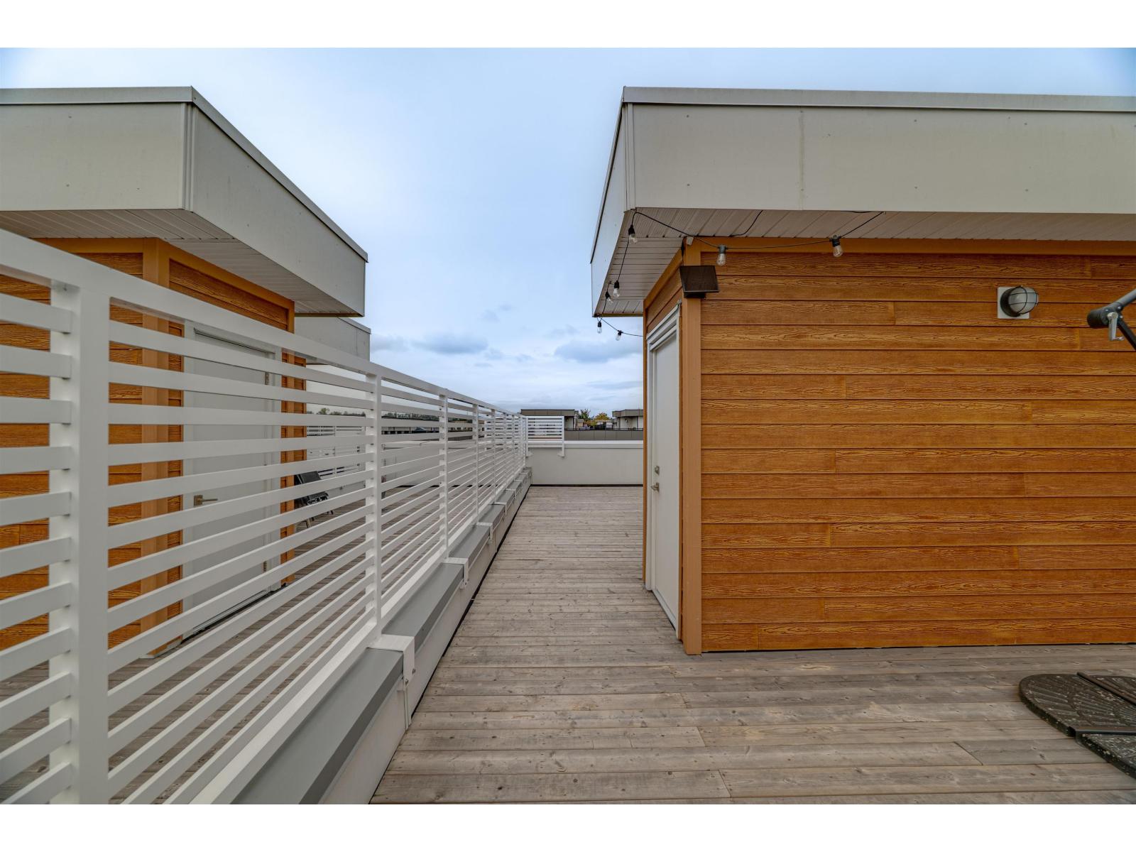 3 19628 55A AVENUE, Langley