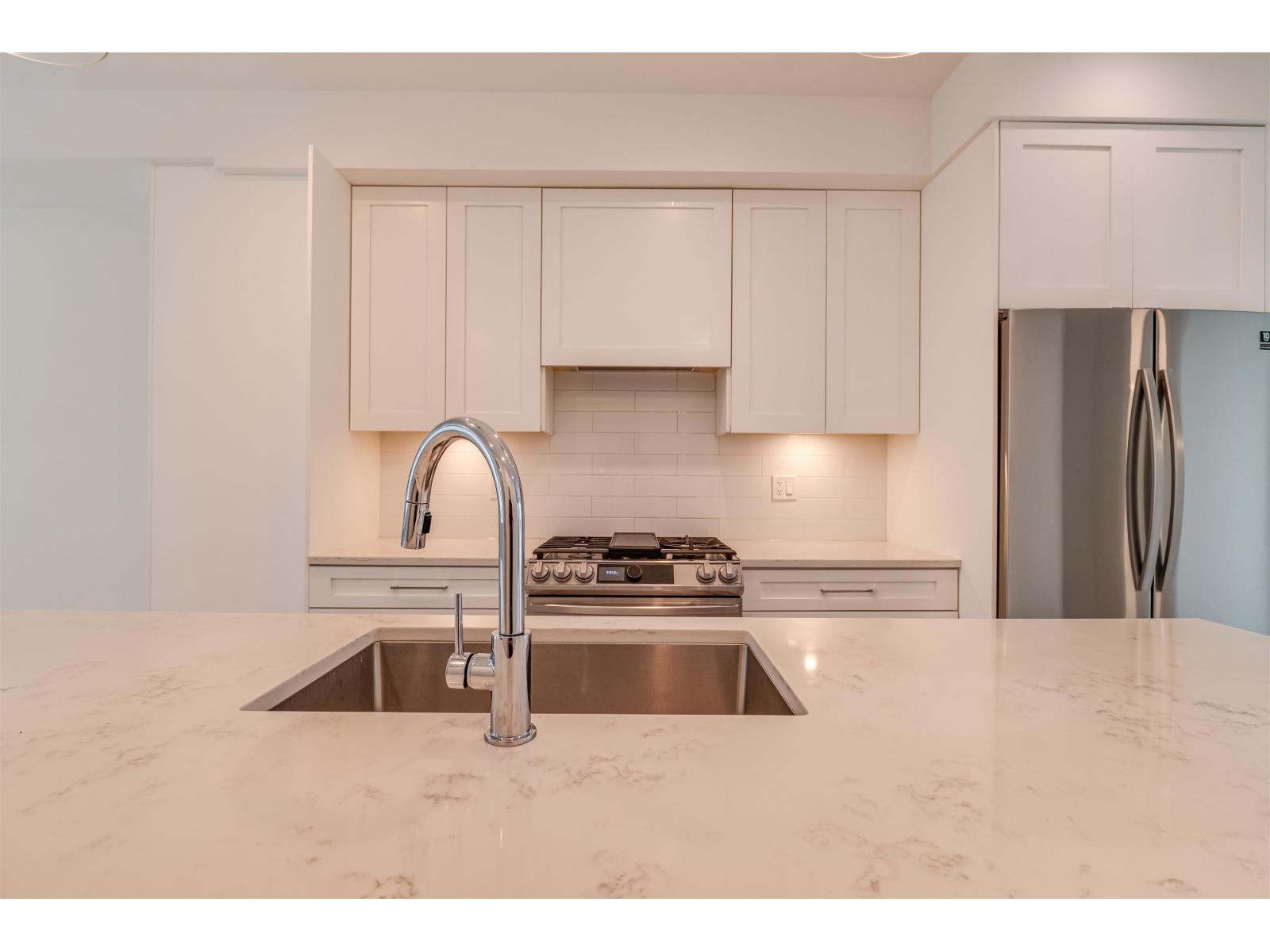 3 19628 55A AVENUE, Langley