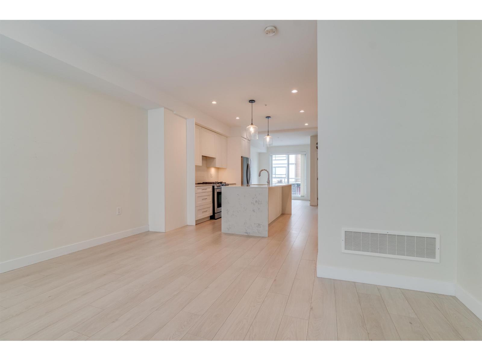 3 19628 55A AVENUE, Langley