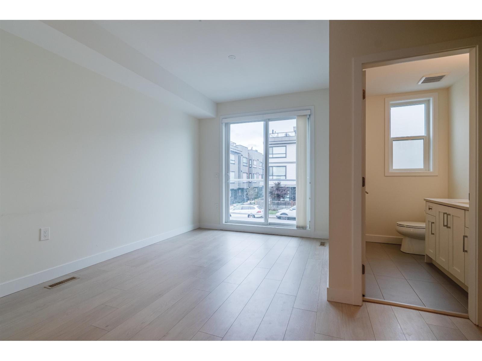 3 19628 55A AVENUE, Langley