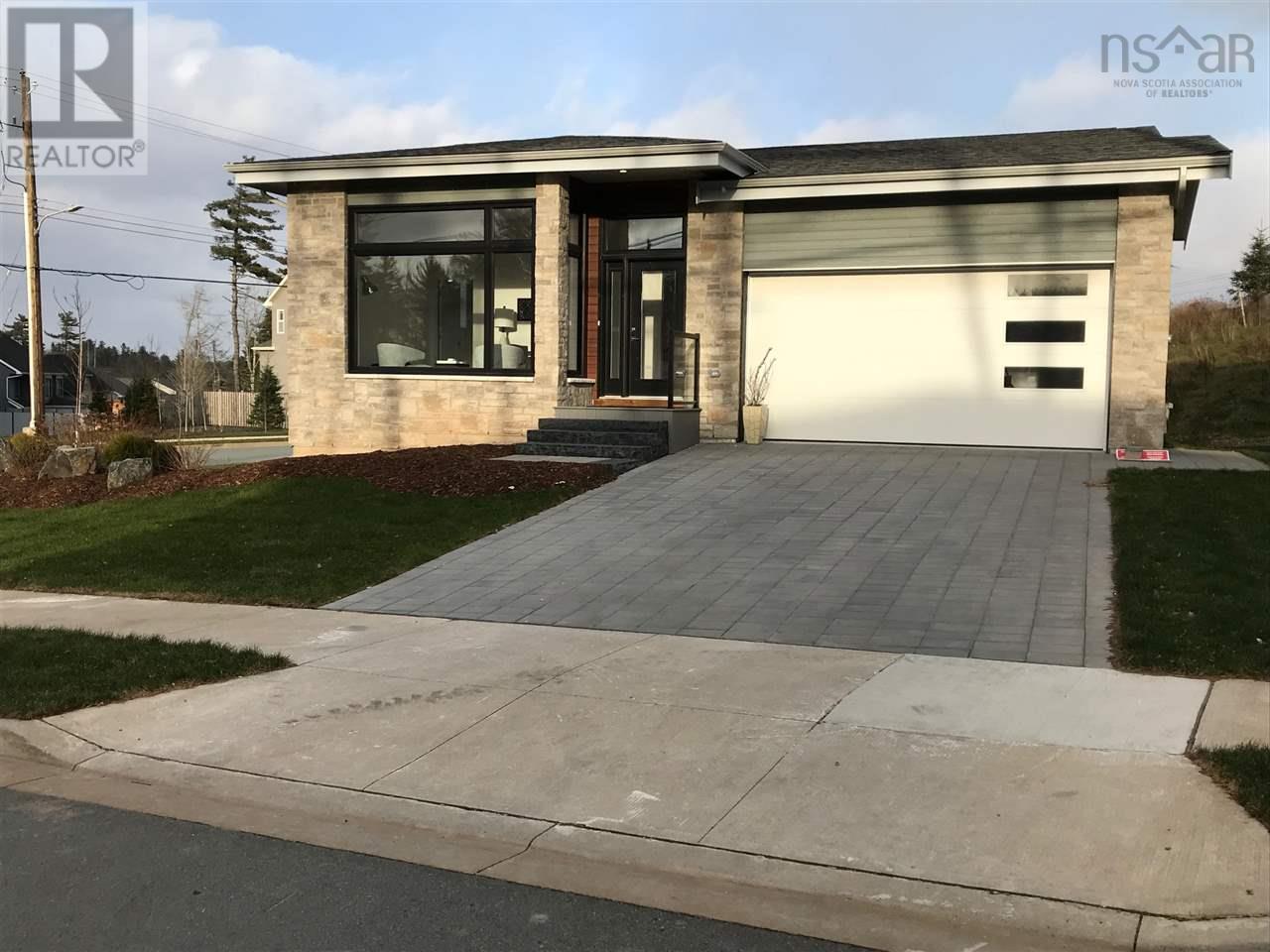 Property 4 of 27 of Lot BB811 25 Provence Way