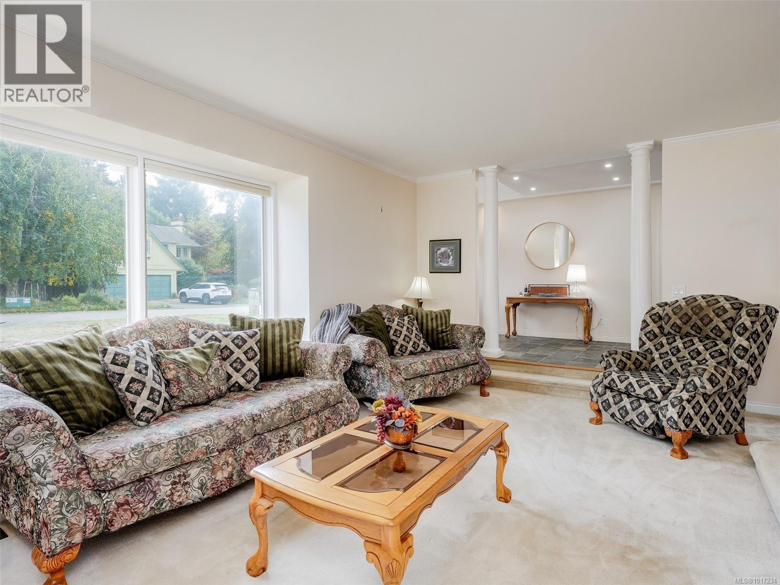  3914 Gibson Court, Saanich