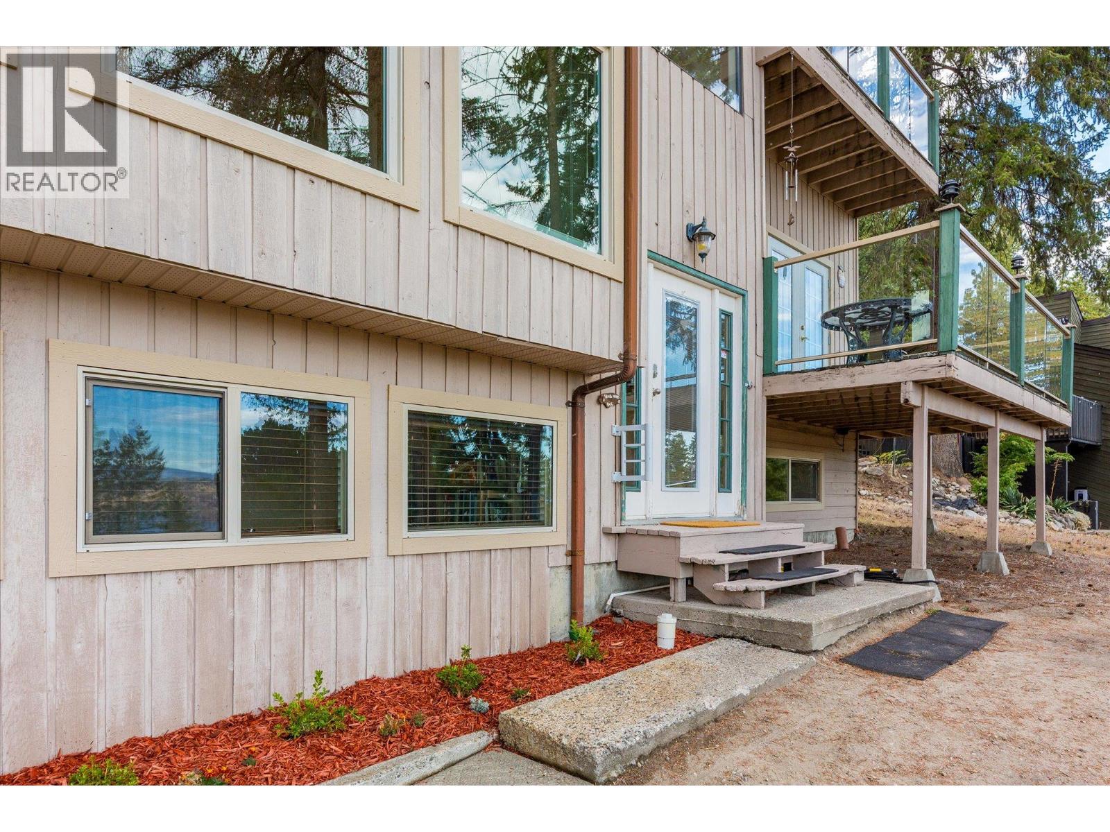  1644 SCOTT Crescent, West Kelowna
