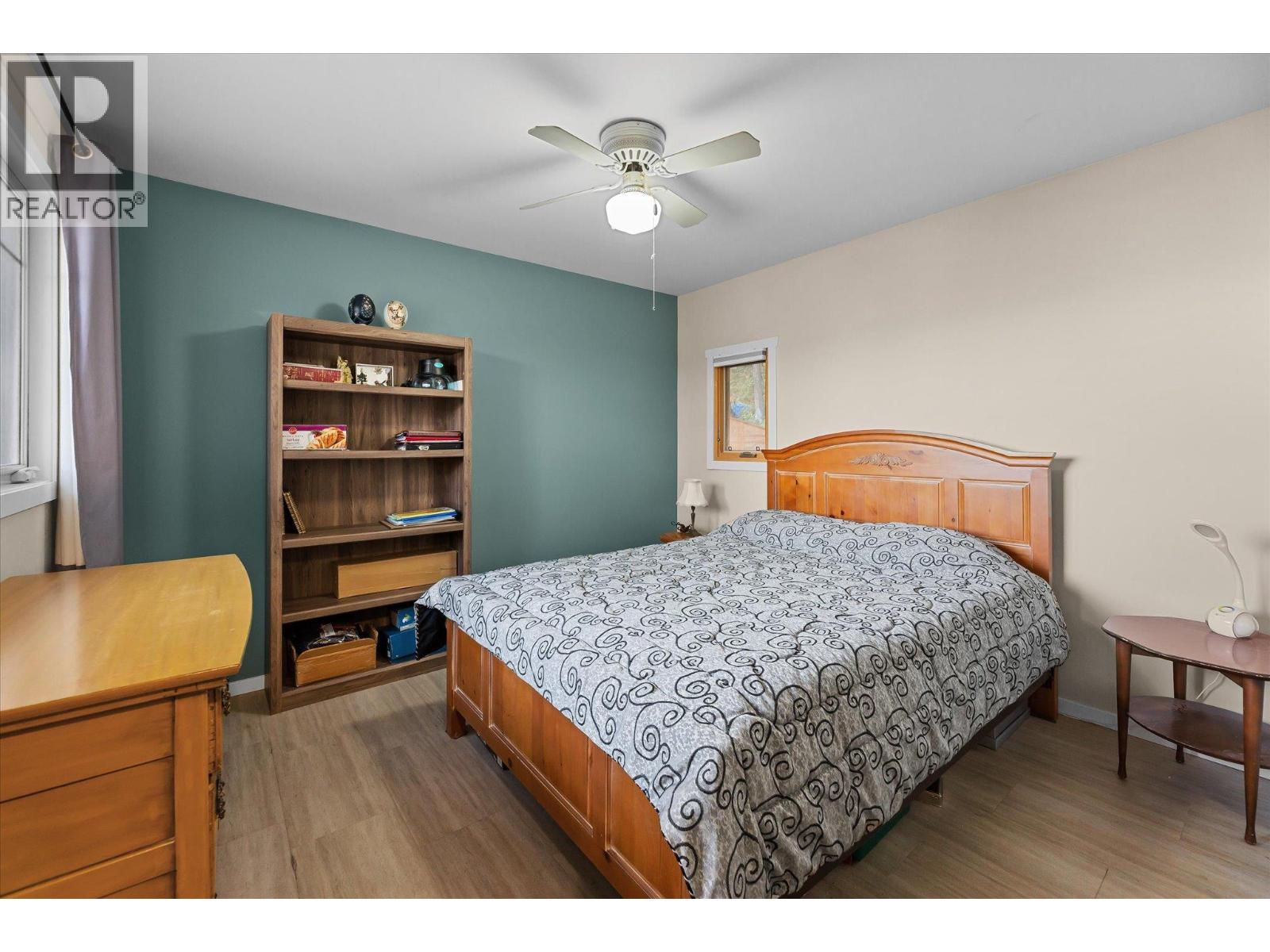  1644 SCOTT Crescent, West Kelowna