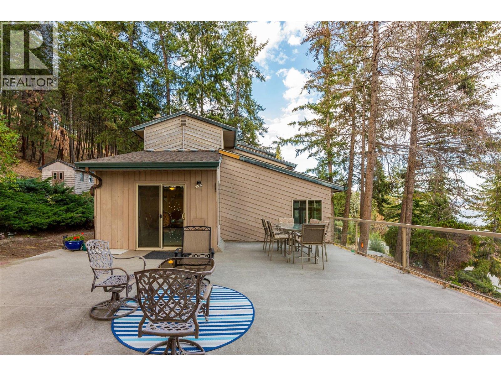  1644 SCOTT Crescent, West Kelowna