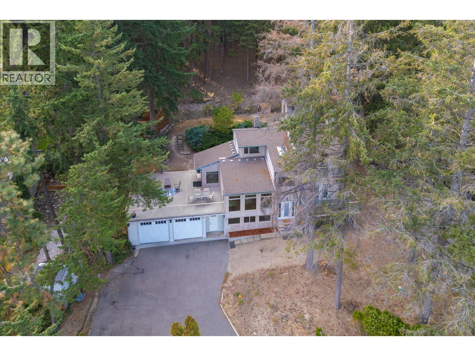  1644 SCOTT Crescent, West Kelowna