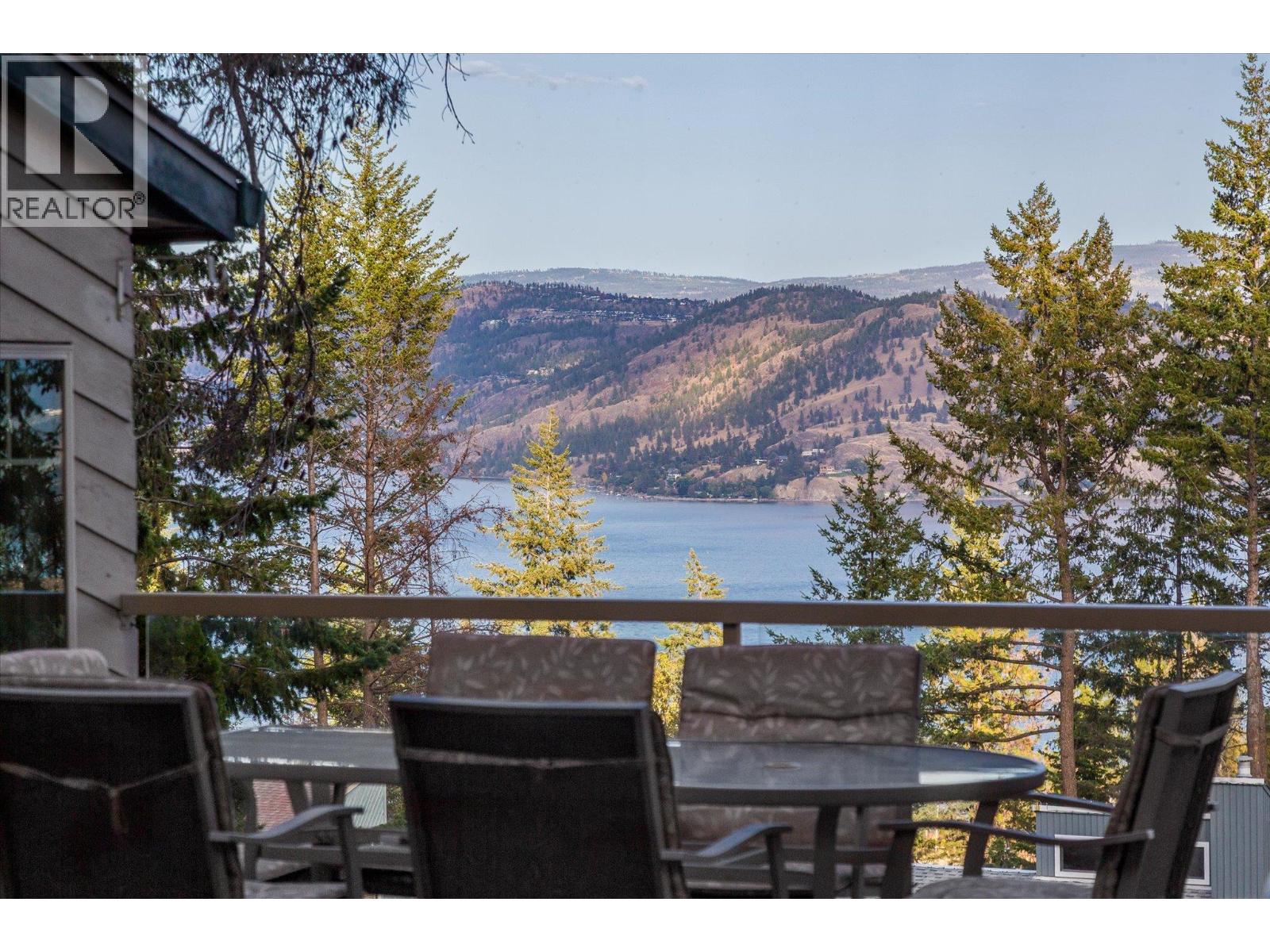 1644 SCOTT Crescent, West Kelowna