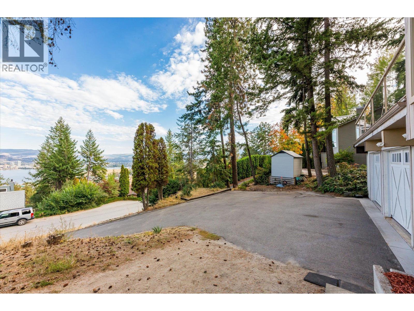 1644 SCOTT Crescent, West Kelowna