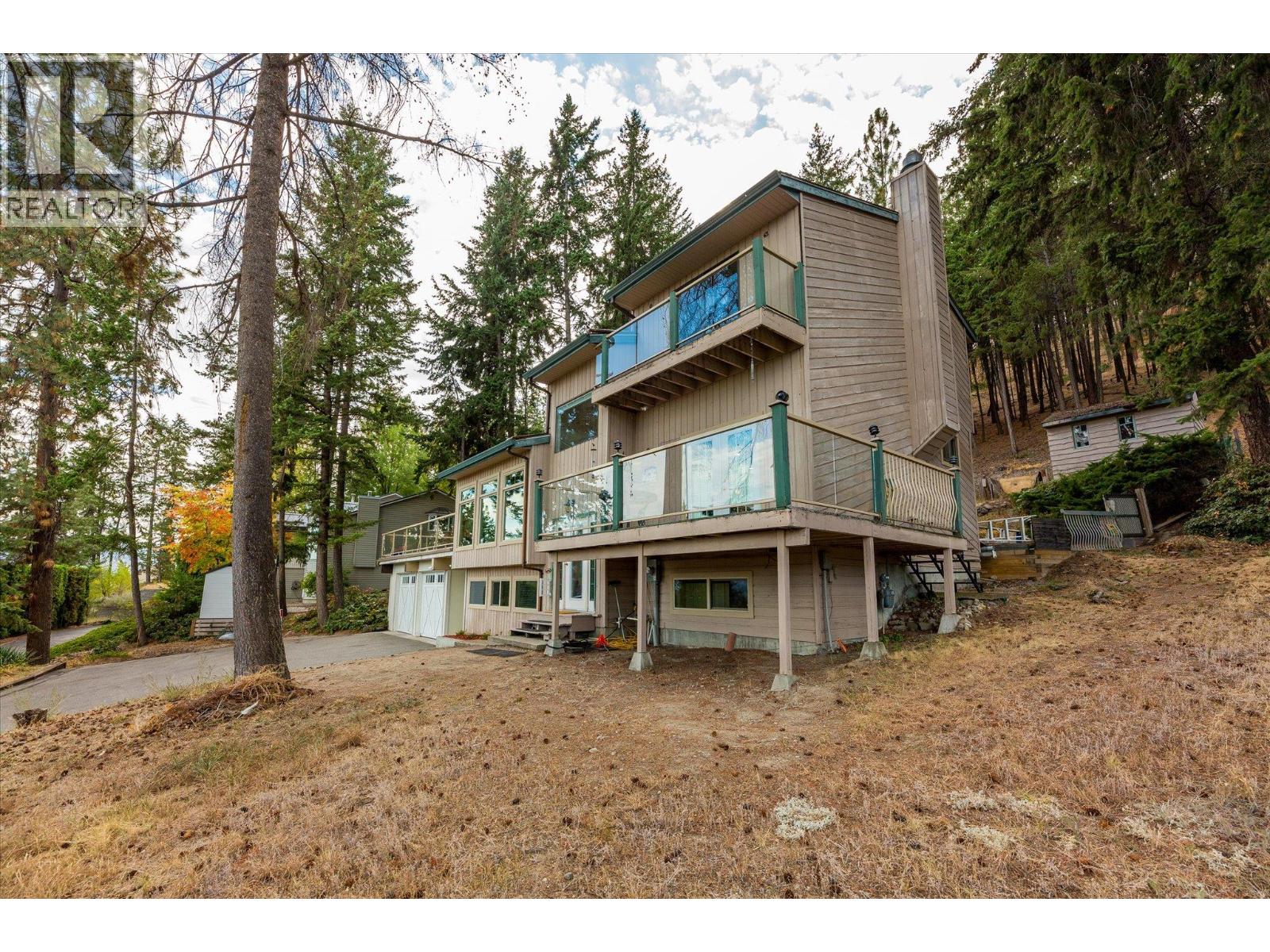  1644 SCOTT Crescent, West Kelowna