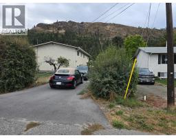  2606 Applewood Road, West Kelowna