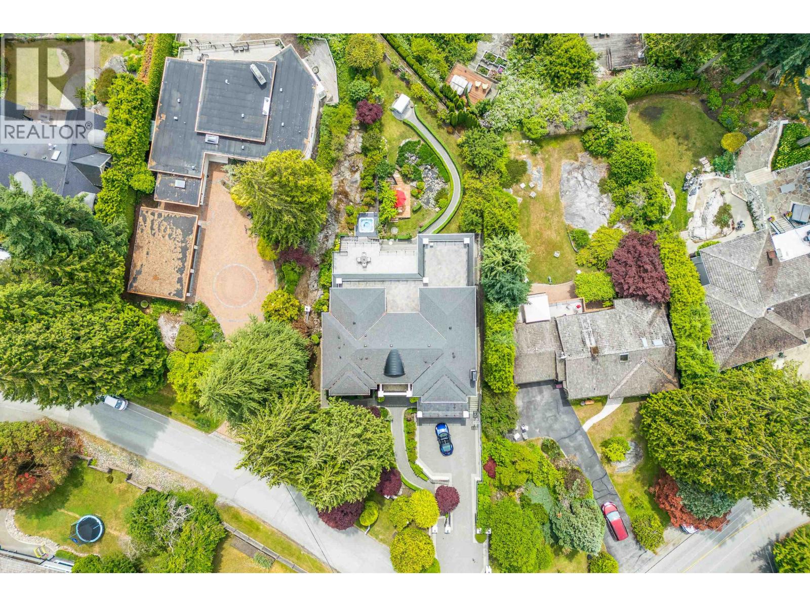 3918 SOUTHRIDGE AVENUE, West Vancouver