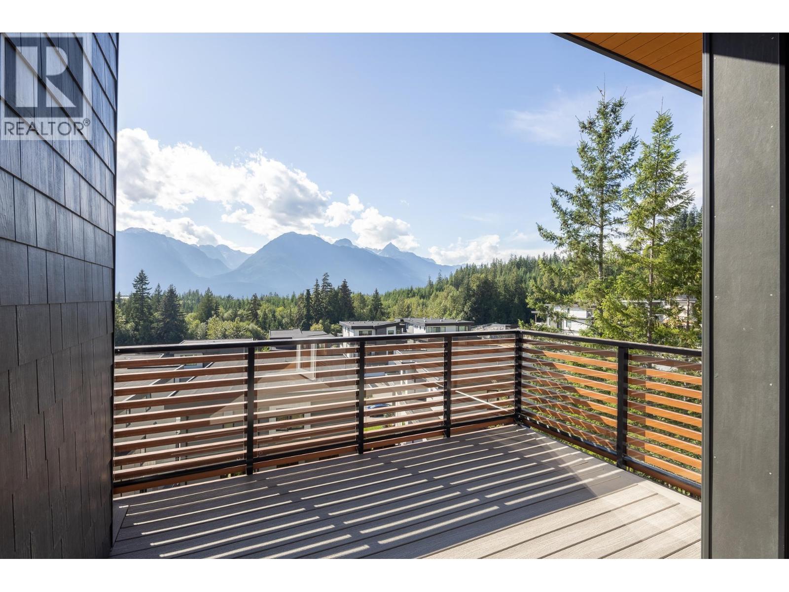 11 3407 MAMQUAM ROAD, Squamish