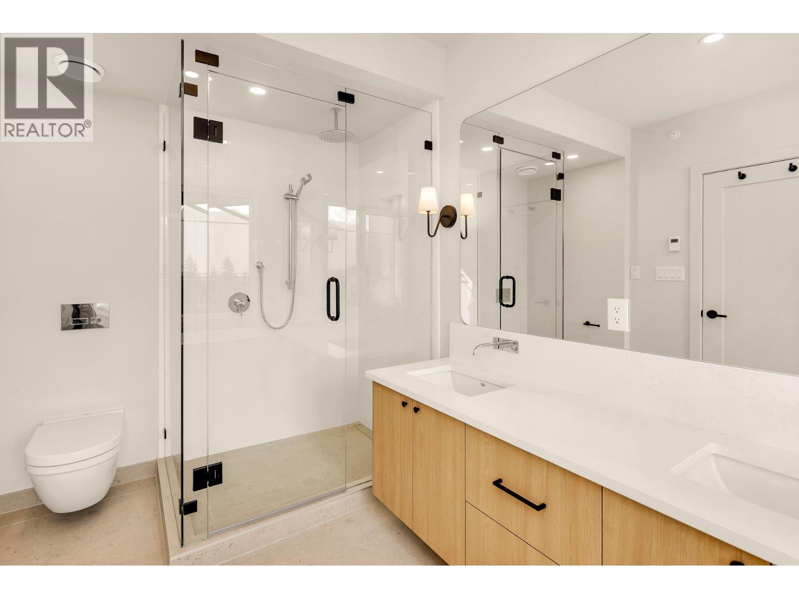 11 3407 MAMQUAM ROAD, Squamish