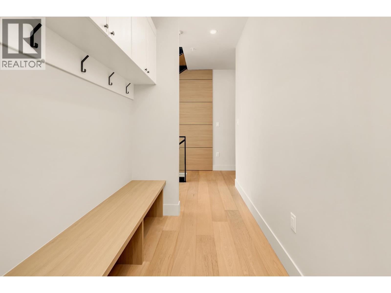 11 3407 MAMQUAM ROAD, Squamish