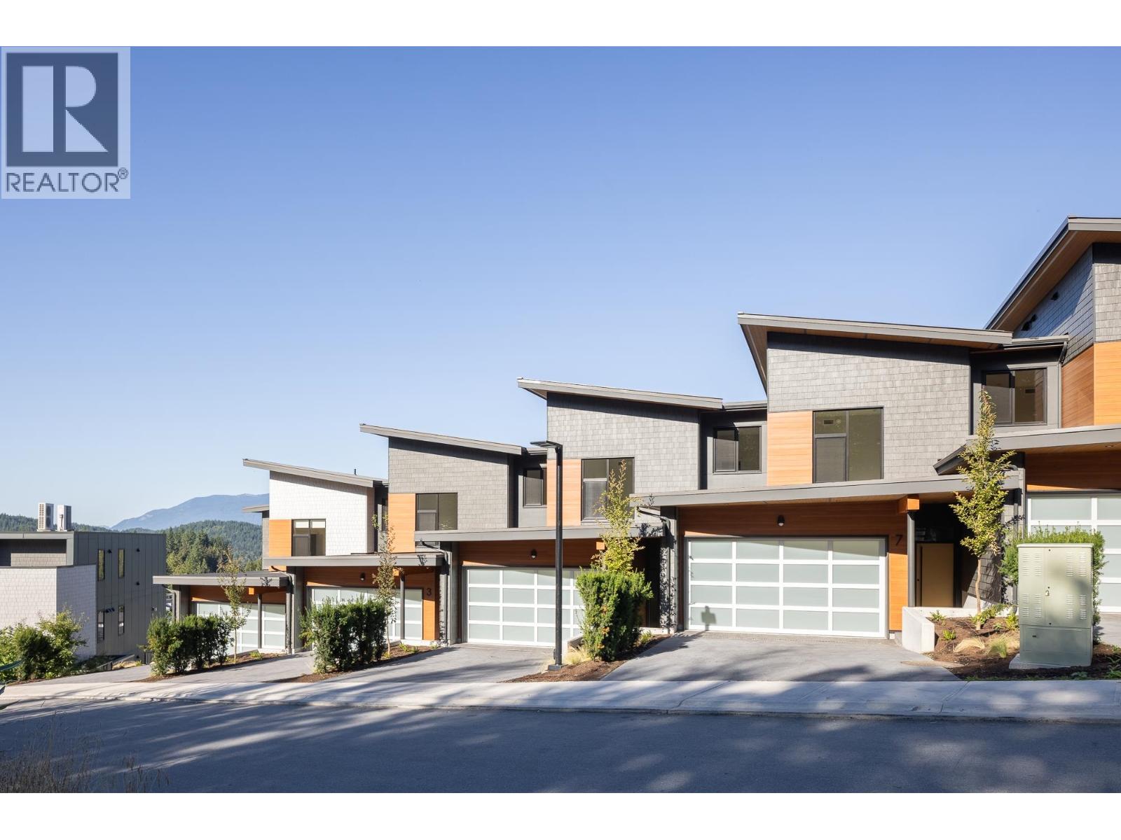 11 3407 MAMQUAM ROAD, Squamish