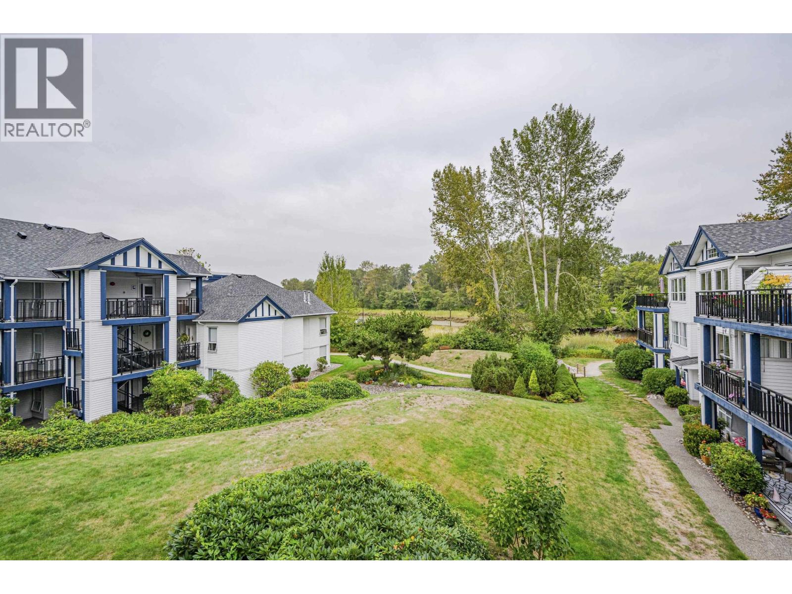 #307-4955 RIVER Road, Delta