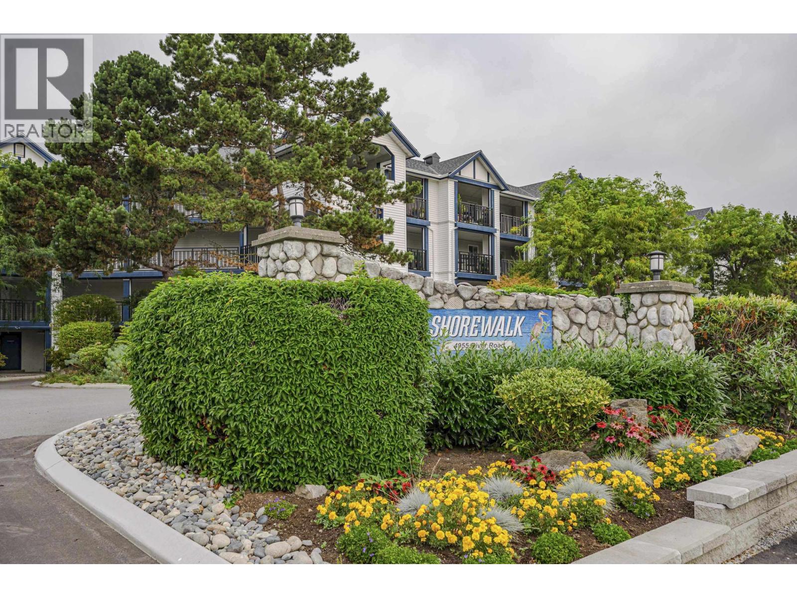 #307-4955 RIVER Road, Delta