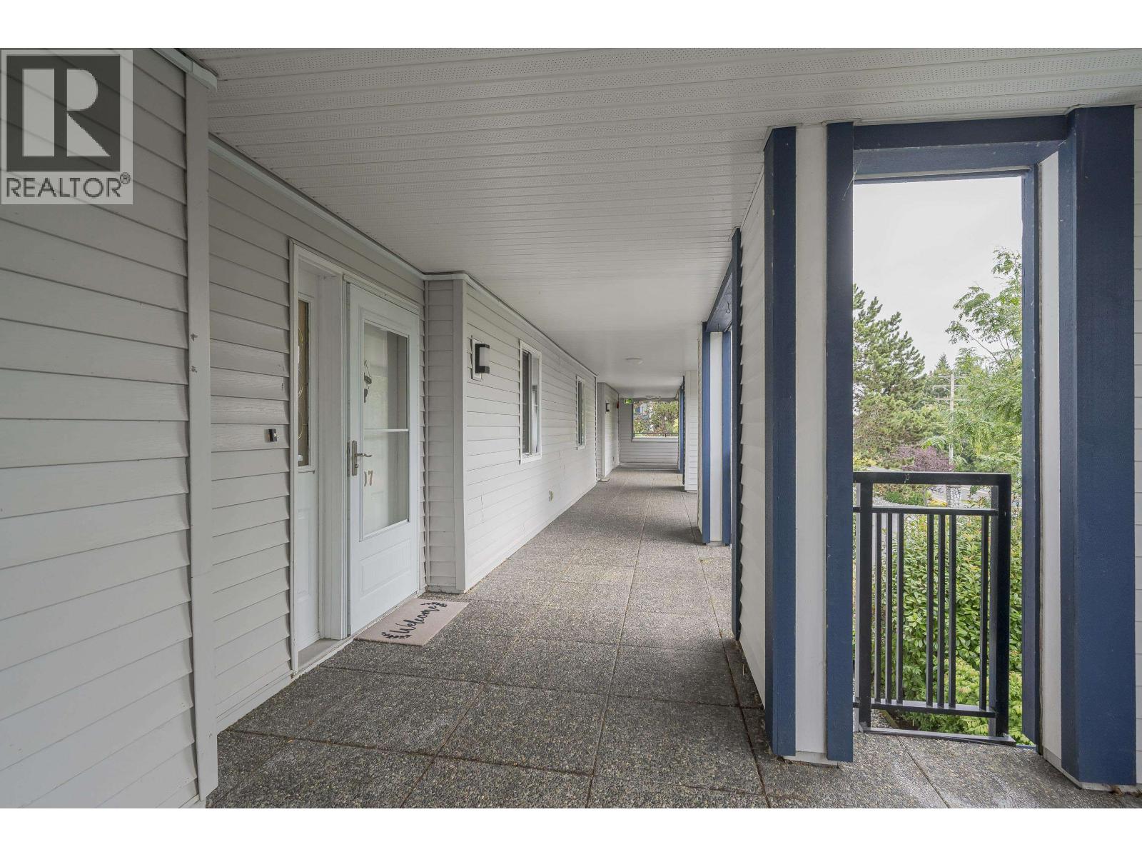 #307-4955 RIVER Road, Delta