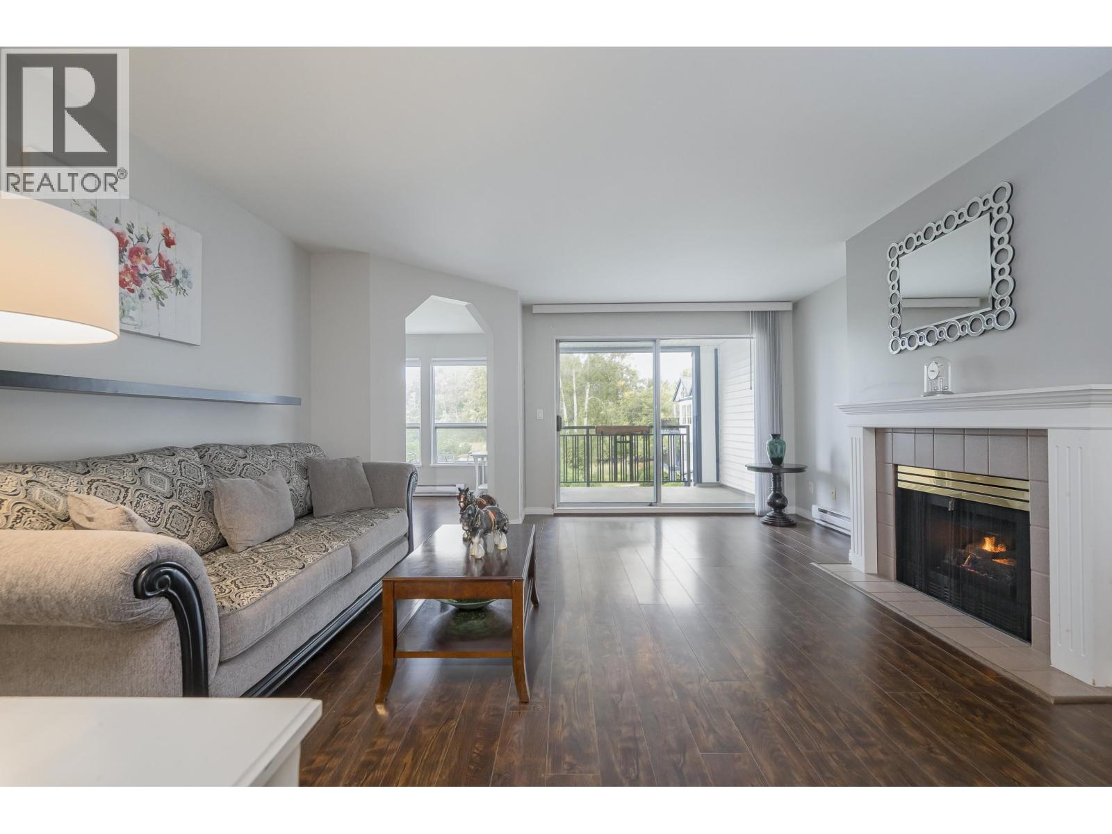 #307-4955 RIVER Road, Delta