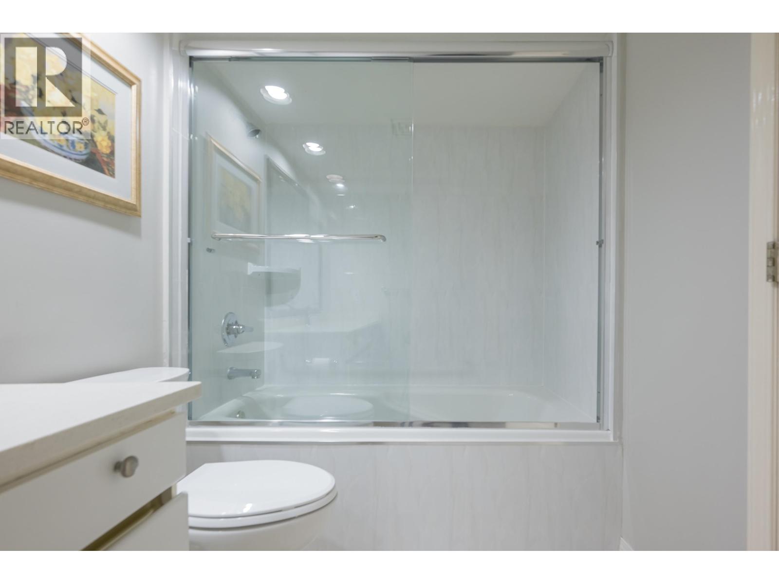 #307-4955 RIVER Road, Delta