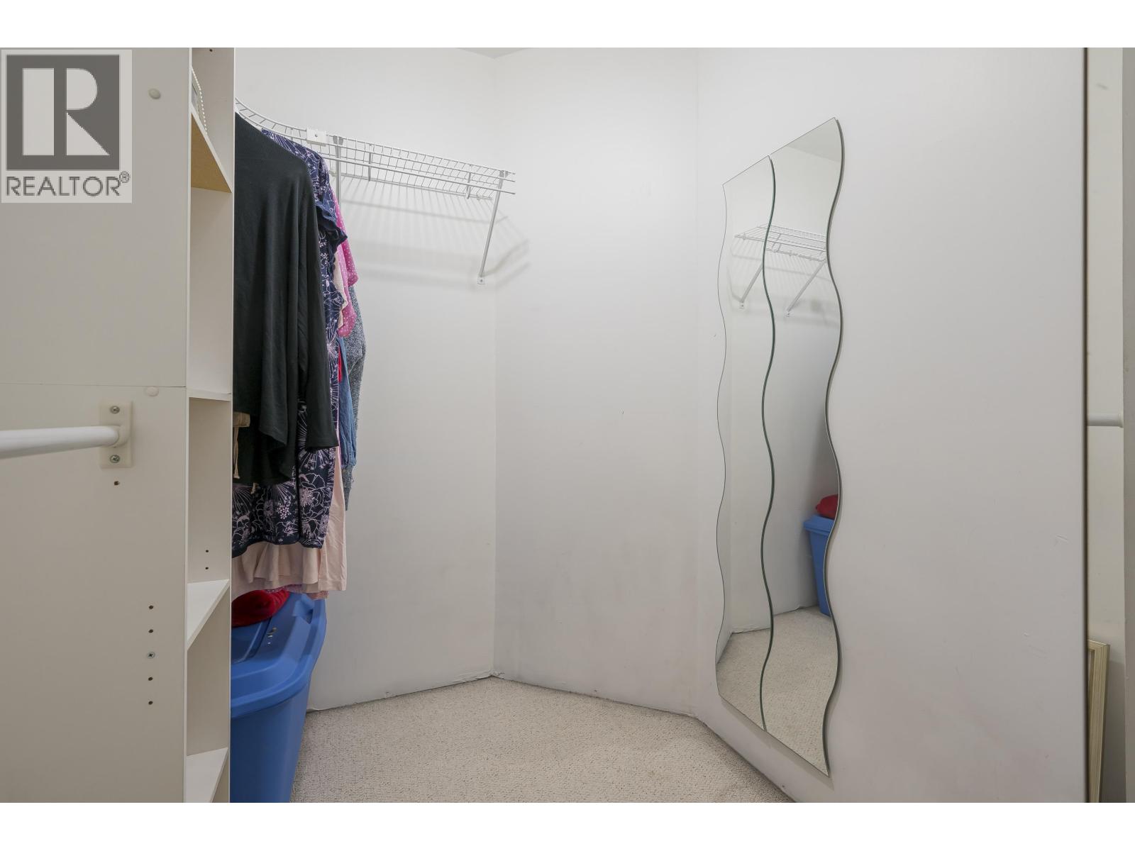 #307-4955 RIVER Road, Delta