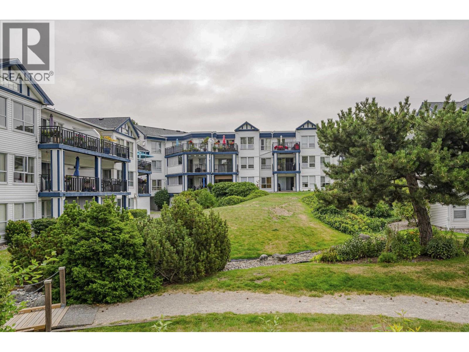 #307-4955 RIVER Road, Delta
