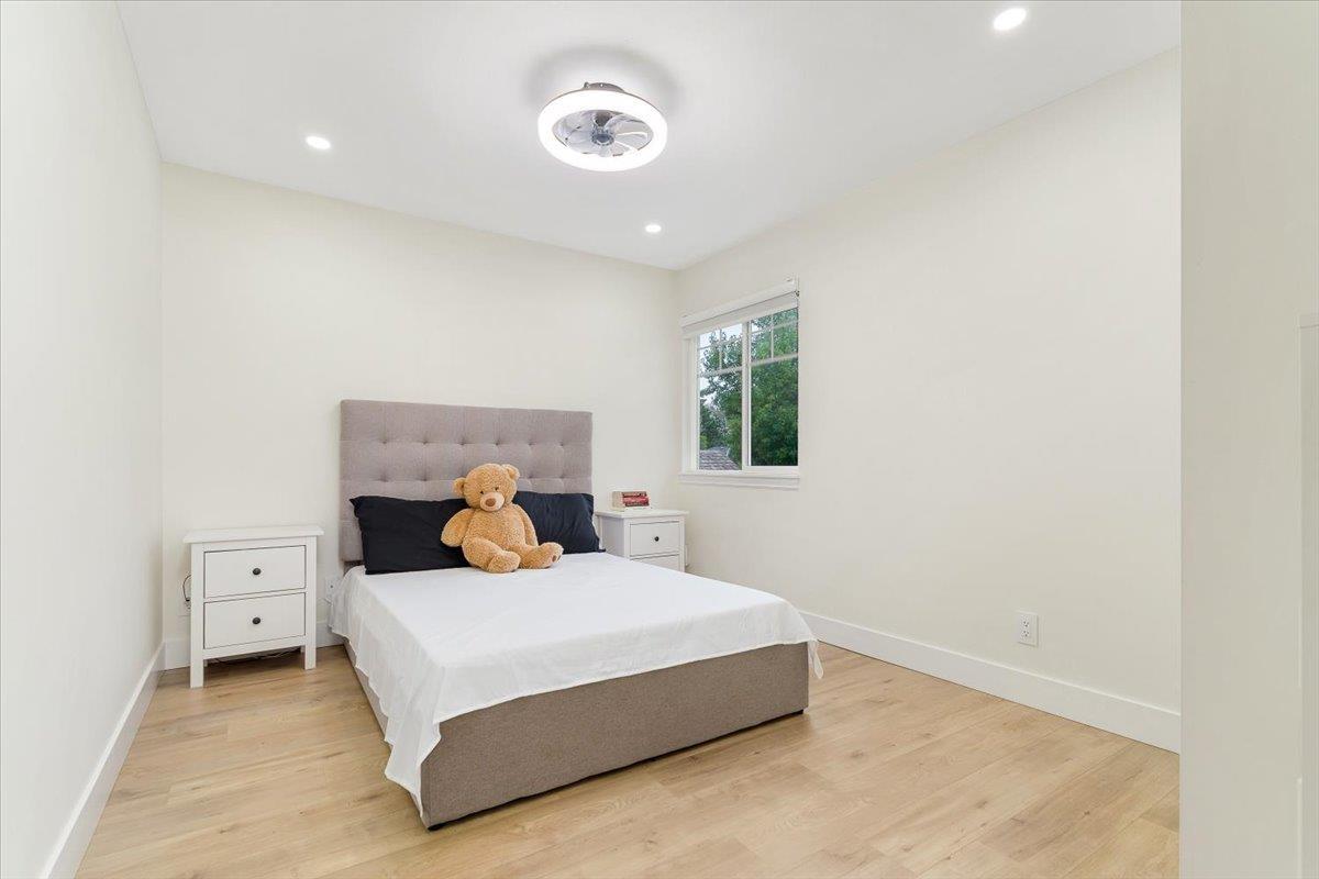 5061 223A STREET, Langley