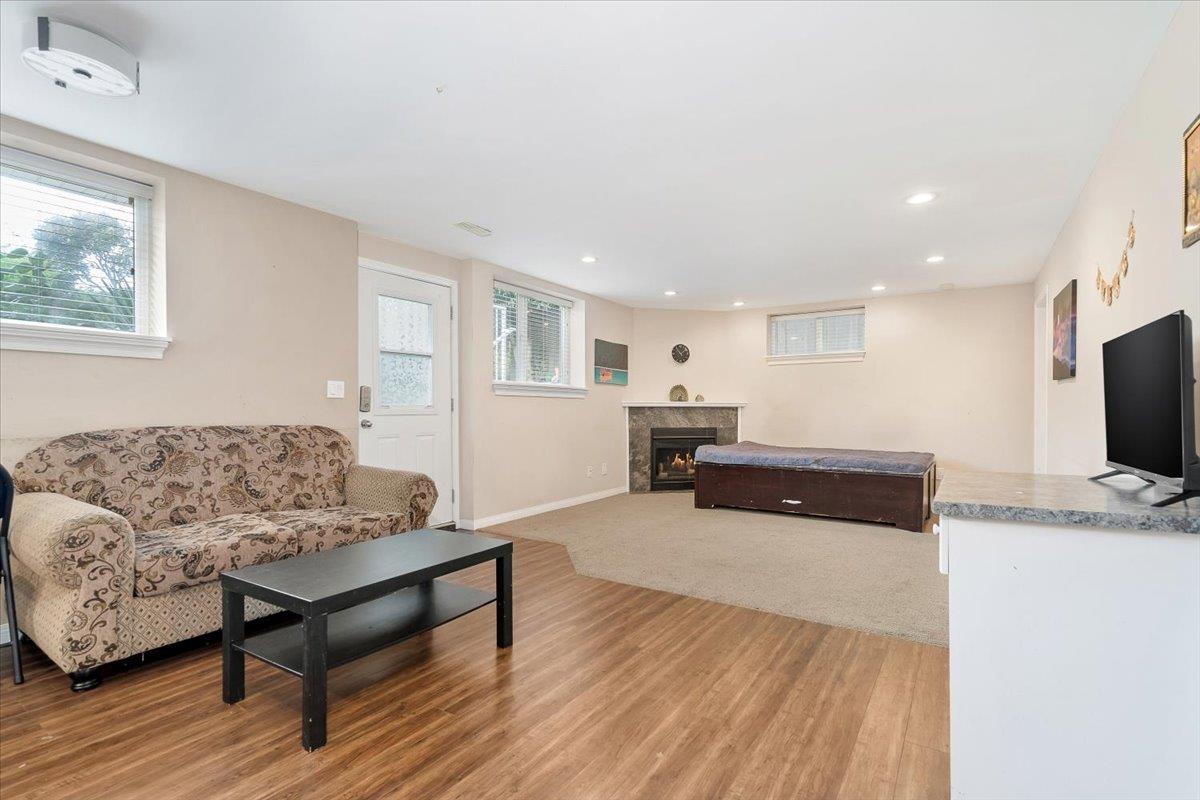 5061 223A STREET, Langley