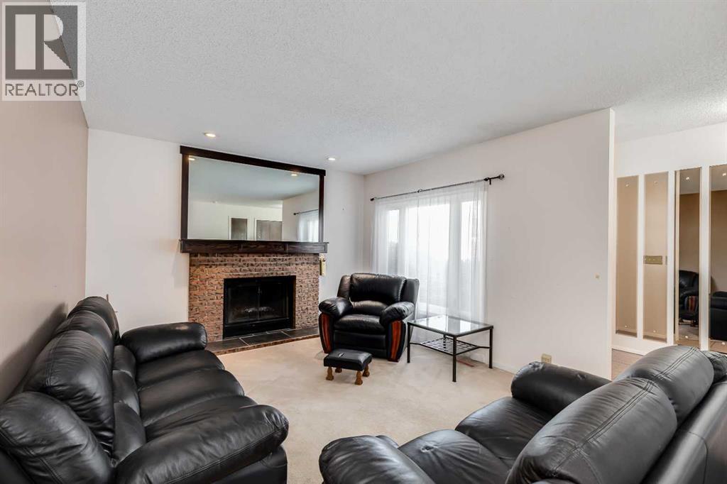 Single Family House Bungalow for Sale in  Pineland Place NE Pineridge Calgary 