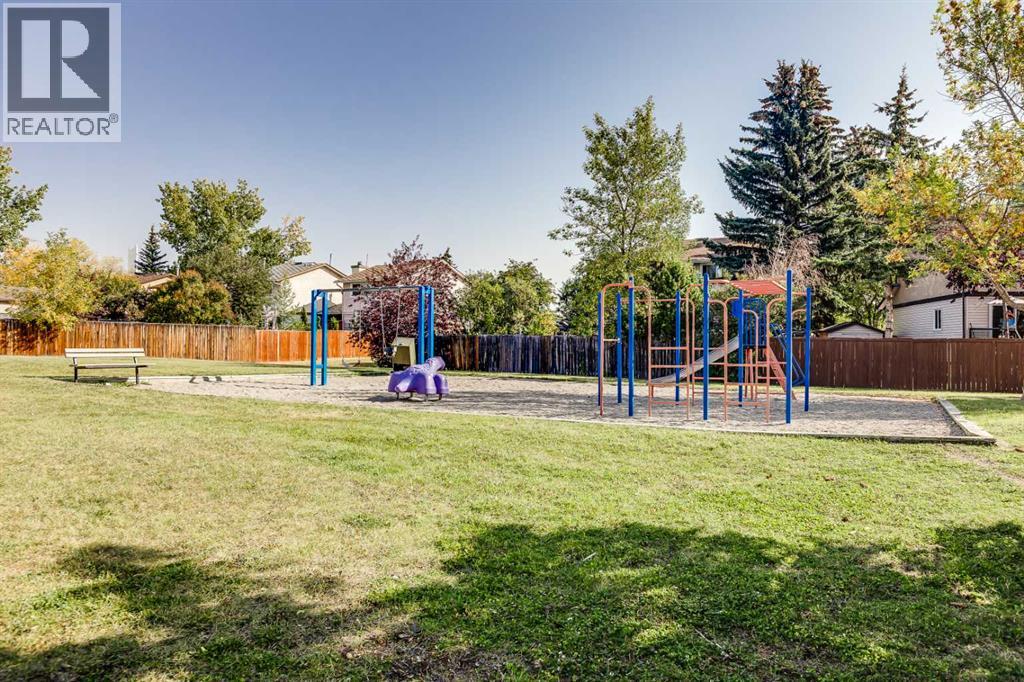Single Family House Bungalow for Sale in  Pineland Place NE Pineridge Calgary 