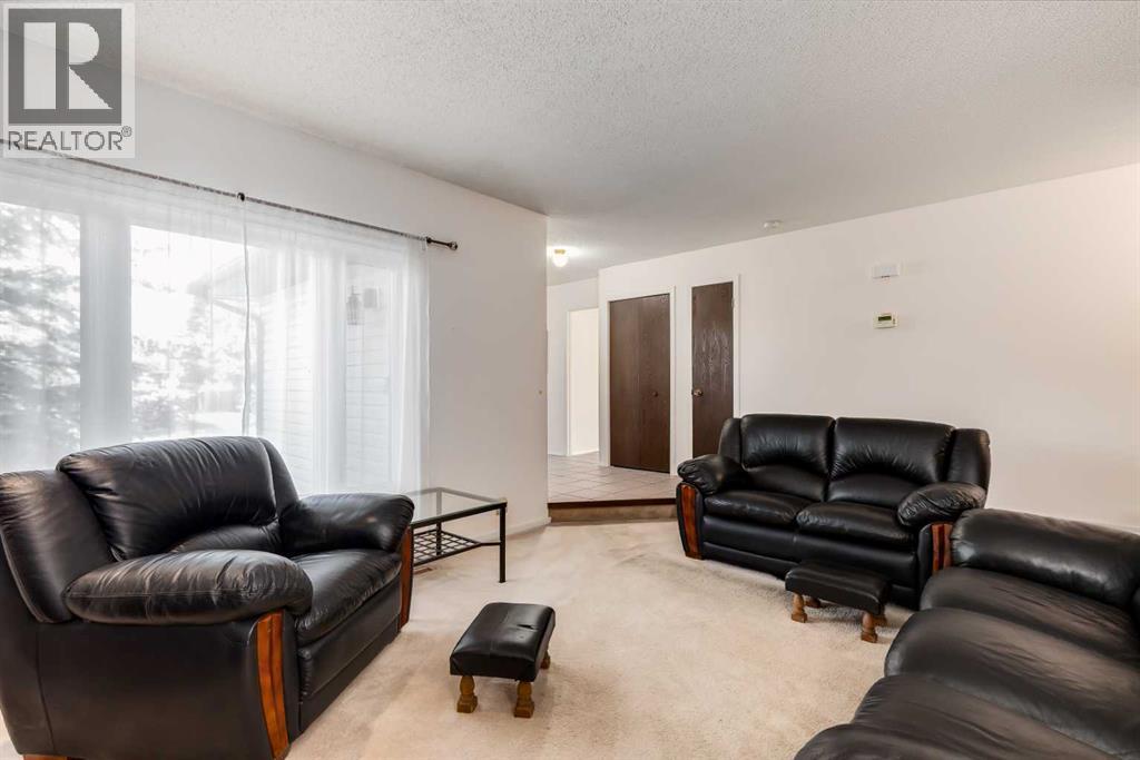 Single Family House Bungalow for Sale in  Pineland Place NE Pineridge Calgary 