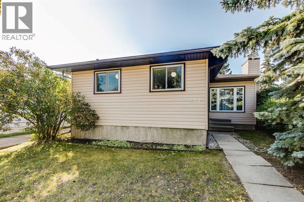 Single Family House Bungalow for Sale in  Pineland Place NE Pineridge Calgary 