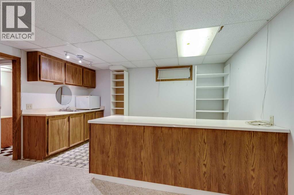 Single Family House Bungalow for Sale in  Pineland Place NE Pineridge Calgary 